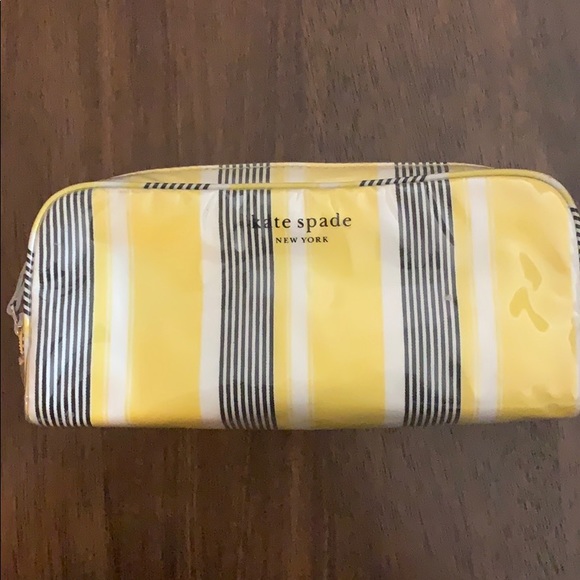 kate spade Handbags - Kate Spade make up bag